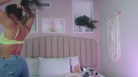 Aleska 3 online show from January 13, 4:12 pm