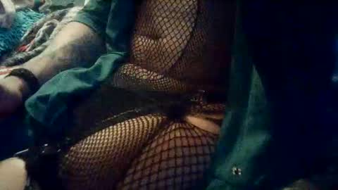 aless_lorraines online show from October 26, 7:25 am