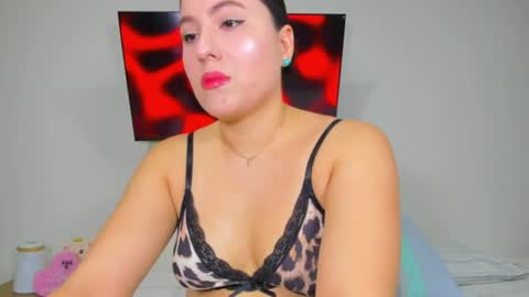 alessandra_0 online show from June 23, 2:09 am