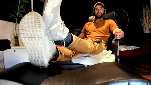 ALESSANDRO  WYE online show from November 2, 2:58 am