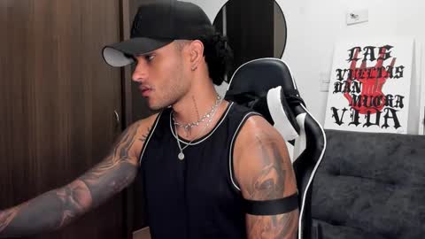 Alessandro Vanni online show from October 8, 1:36 am