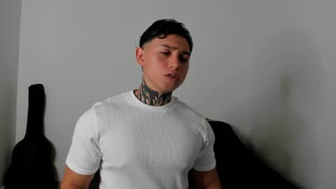 Alessandro online show from May 5, 11:13 pm
