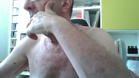Snapshot of alessandroalexx chatting on June 27, 9:03 am Daddy Alexx online show from June 27, 9:03 am