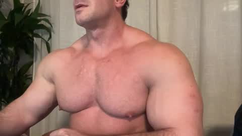 Alessandrobuilder online show from November 23, 4:18 pm