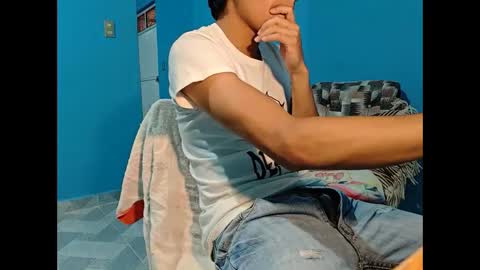 alessandrodmv online show from October 2, 6:09 am