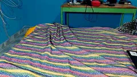 alessandrodmv online show from April 2, 8:34 am