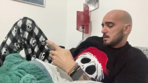 alessandromori91 online show from December 14, 7:40 pm