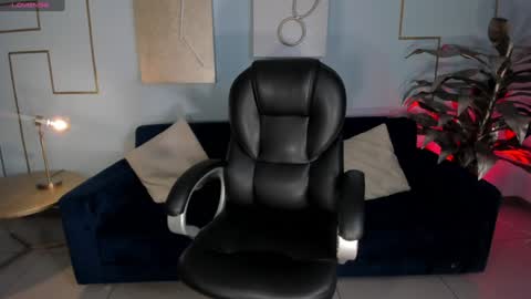 ALESSA ROMERO  online show from January 4, 7:13 pm