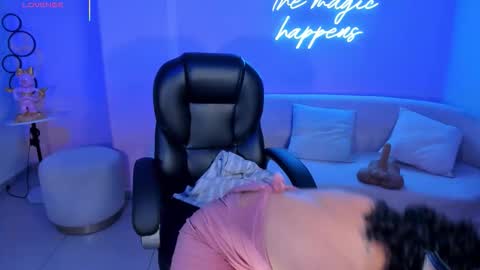 Snapshot of alessaromero chatting on October 22, 7:24 pm ALESSA ROMERO  online show from October 22, 7:24 pm