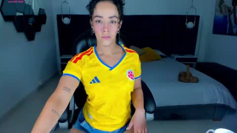 ALESSA ROMERO  online show from June 23, 8:07 pm