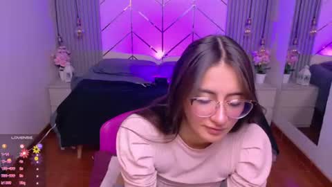 Alessia online show from June 19, 3:38 pm
