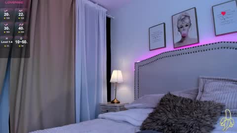 Alessia cruz online show from January 7, 4:59 pm