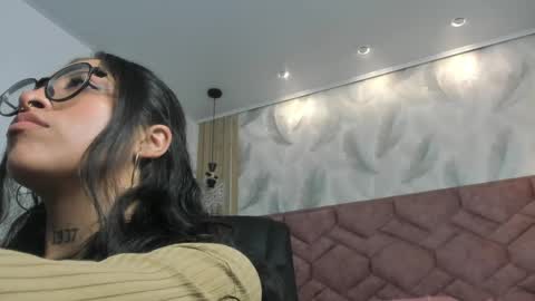 Alessia  online show from April 25, 12:35 am