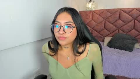 Alessia  online show from May 19, 11:55 pm