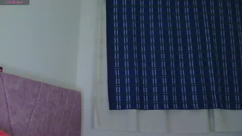 Snapshot of alessia_temptation chatting on July 15, 7:02 am alessia_temptation online show from July 15, 7:02 am