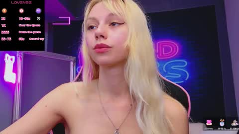 alessiacroft online show from October 13, 4:45 am