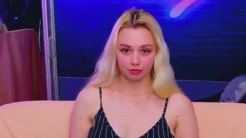 alessiacroft online show from June 12, 5:17 am