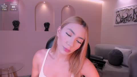 A L E S S I A online show from April 18, 4:16 am