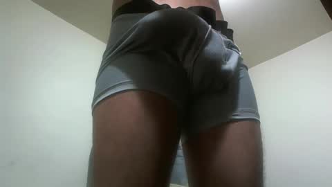 alessio10inches online show from February 9, 8:13 pm