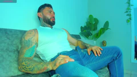 Aless Rose online show from May 25, 8:59 pm