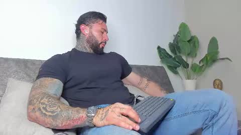 Aless Rose online show from June 25, 9:30 pm
