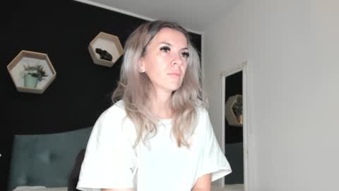 Snapshot of alesys69 chatting on December 30, 12:00 am alesys69 online show from December 30, 12:00 am