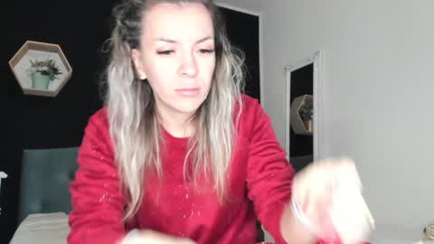 Snapshot of alesys69 chatting on January 13, 8:48 pm alesys69 online show from January 13, 8:48 pm