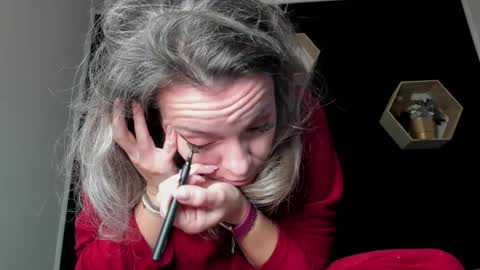 Snapshot of alesys69 chatting on October 27, 11:52 pm alesys69 online show from October 27, 11:52 pm