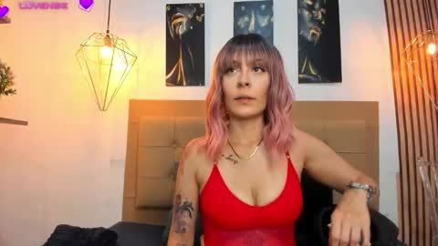 Aleszia online show from September 12, 7:47 pm