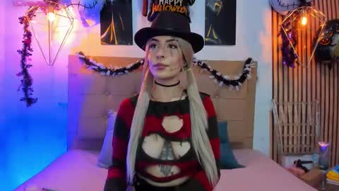 Snapshot of alesziarose chatting on October 30, 8:42 pm Aleszia online show from October 30, 8:42 pm