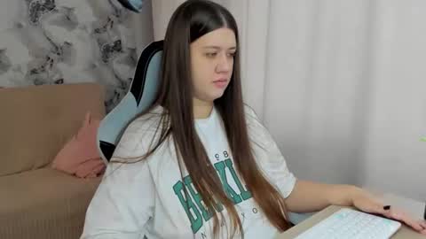 Aletta Oushen online show from September 29, 9:58 am