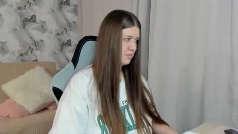 Aletta Oushen online show from October 23, 11:31 am