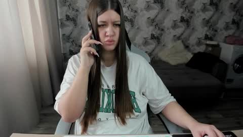 Aletta Oushen online show from March 6, 7:38 am