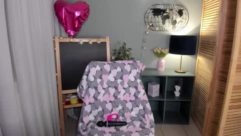 alettablacck online show from October 16, 1:17 am