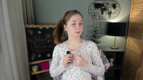 Snapshot of alettablacck chatting on December 14, 1:22 am alettablacck online show from December 14, 1:22 am