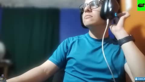 Snapshot of alex0397 chatting on October 6, 11:02 pm alex0397 online show from October 6, 11:02 pm