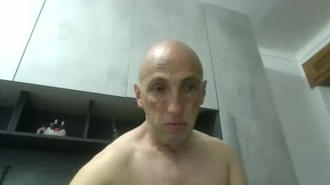 alex120475 online show from May 24, 10:04 pm