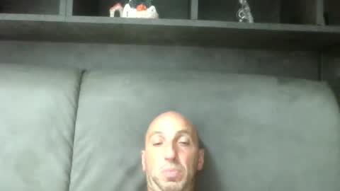 alex120475 online show from June 26, 9:30 pm
