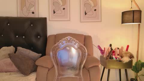 Snapshot of alex4diaz chatting on April 16, 4:46 am Alexa online show from April 16, 4:46 am