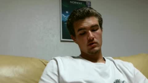 Snapshot of alex83530 chatting on December 5, 2:44 pm Alex83530 online show from December 5, 2:44 pm