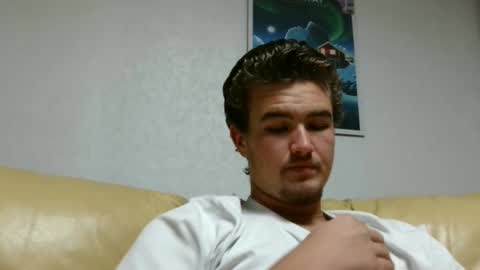 Snapshot of alex83530 chatting on January 1, 8:47 pm Alex83530 online show from January 1, 8:47 pm