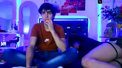 Snapshot of alex_and_fabian chatting on December 4, 9:35 pm sneider online show from December 4, 9:35 pm