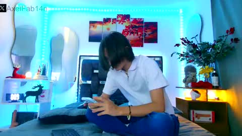 Snapshot of alex_and_fabian chatting on December 25, 6:19 pm sneider online show from December 25, 6:19 pm