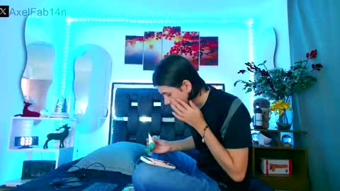 Snapshot of alex_and_fabian chatting on January 10, 7:00 pm sneider online show from January 10, 7:00 pm