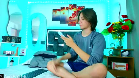 Snapshot of alex_and_fabian chatting on February 21, 6:48 pm sneider online show from February 21, 6:48 pm