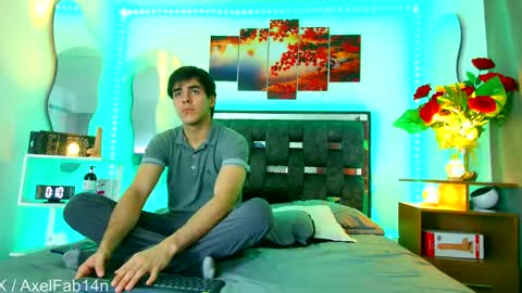 Snapshot of alex_and_fabian chatting on March 7, 6:33 pm sneider online show from March 7, 6:33 pm