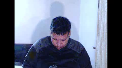 Snapshot of alex_bigclit chatting on November 16, 4:29 am alex_bigclit online show from November 16, 4:29 am