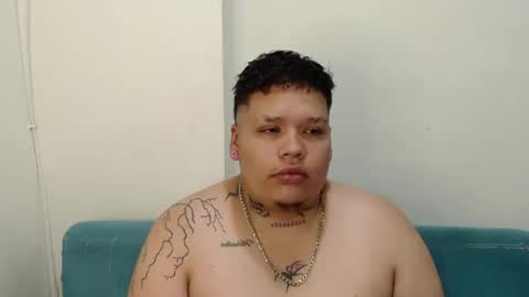 Snapshot of alex_bigclit chatting on November 27, 4:58 am alex_bigclit online show from November 27, 4:58 am