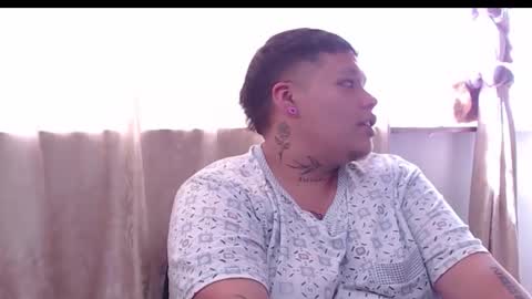 Snapshot of alex_bigclit chatting on December 14, 8:24 pm alex_bigclit online show from December 14, 8:24 pm