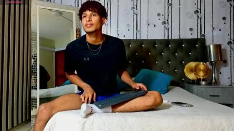 Alexander  online show from May 19, 7:20 pm